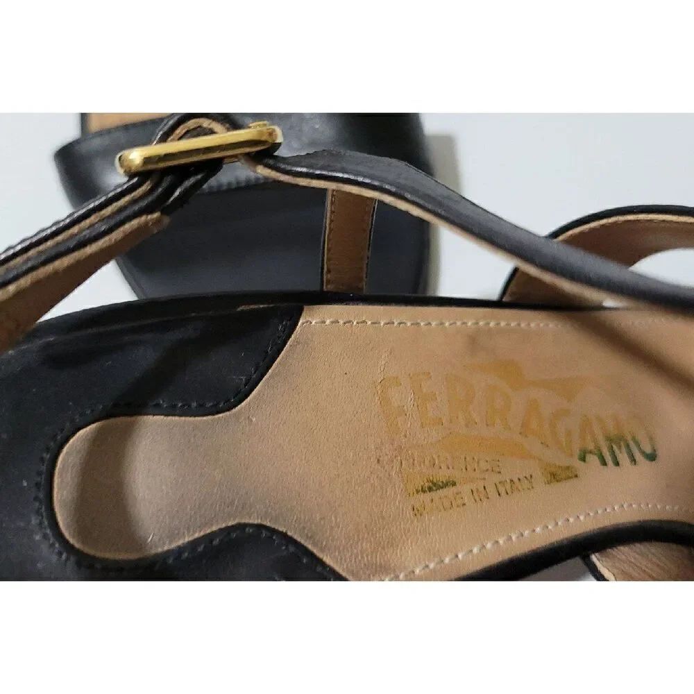 Salvatore Ferragamo Sandal Size 7 - Picture 6 of 9